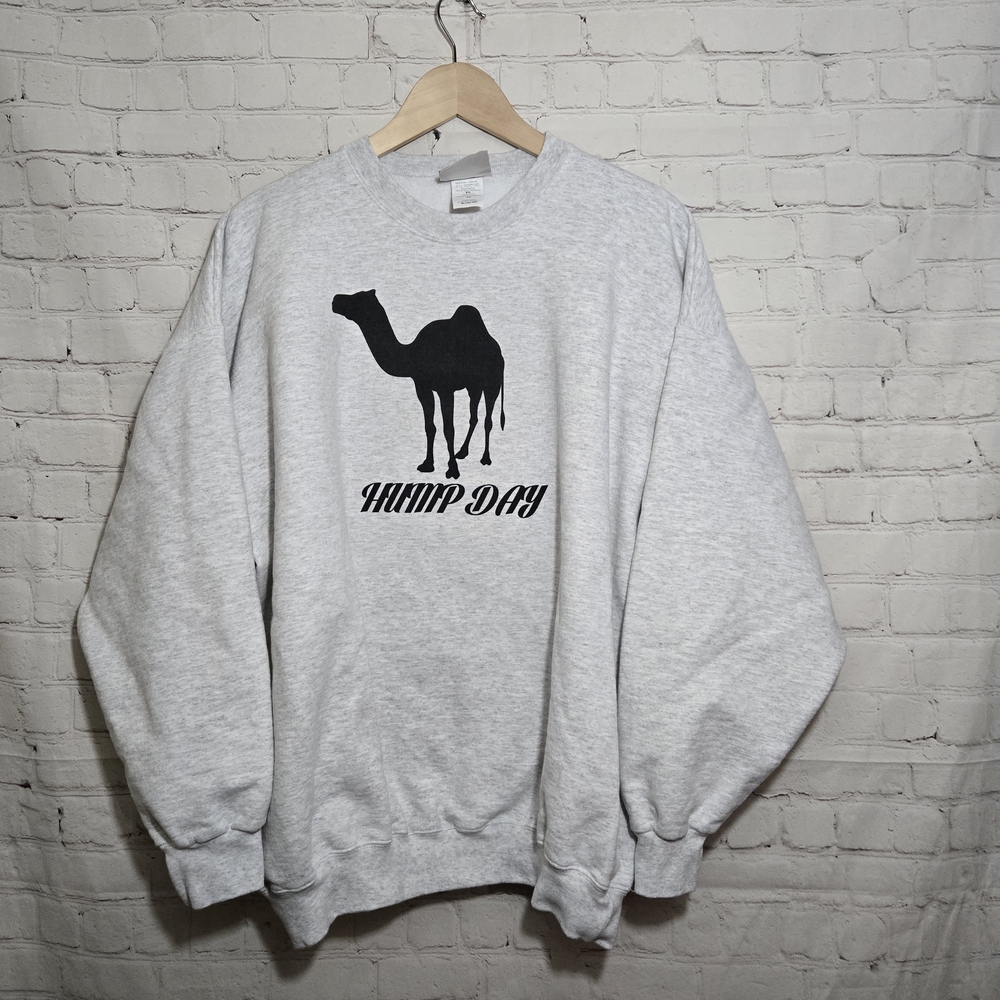 Vintahe 90s Hanes Crewneck Gray Hump Day Camel Sweater Sx‎ XL Streetwear Grail